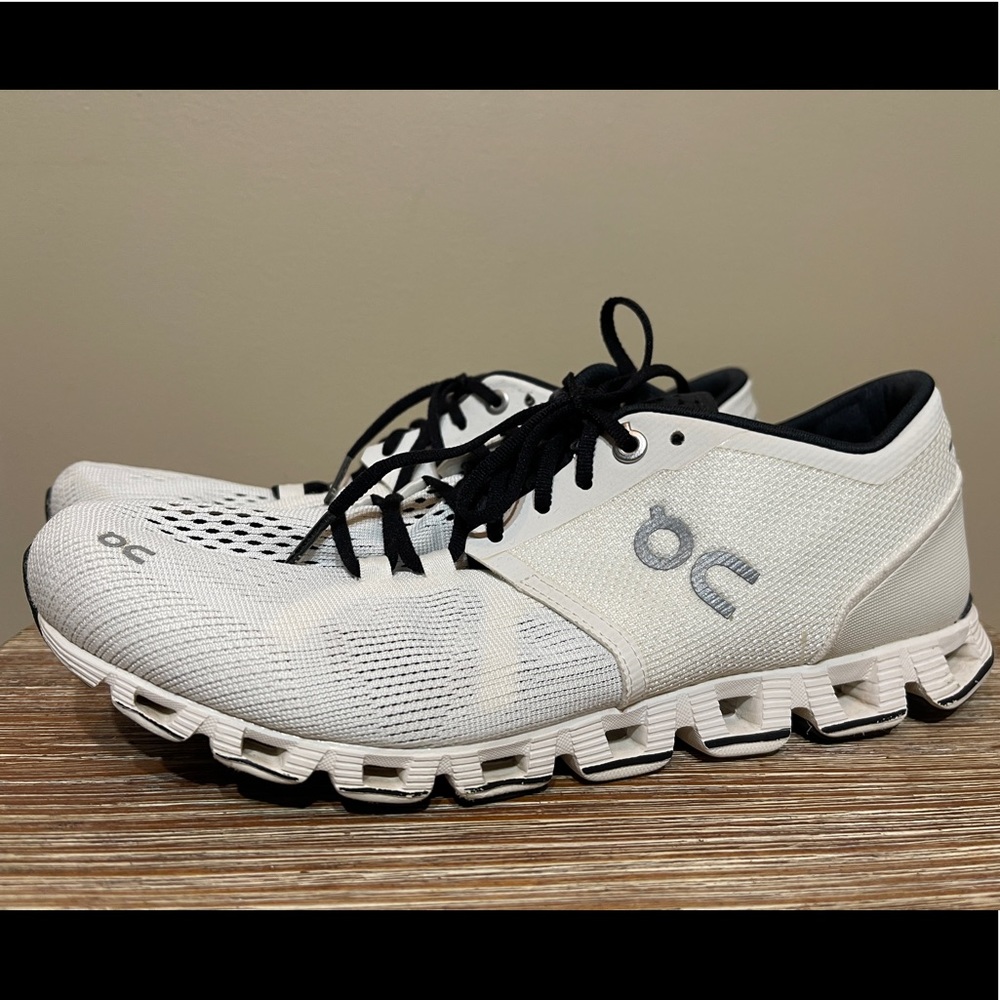On Cloud X Womens Size 9.5